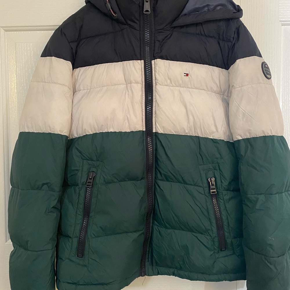 EUC Tommy Hilfiger Black, White, and Green Puffer Jacket Med